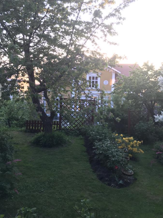 Kyrkstallet Apartment Granna Bagian luar foto